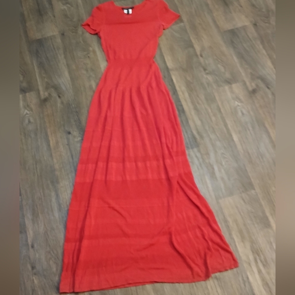 BCBGMaxAzria Sydnie Short Sleeve Knit Maxi Dress in Lipstick Red.  - Picture 8 of 14
